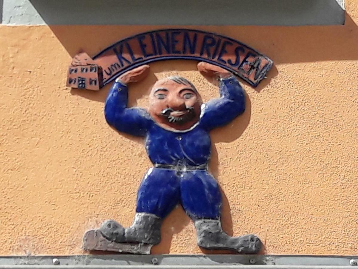 Zum Kleinen Riesen Apartment Erfurt Luaran gambar